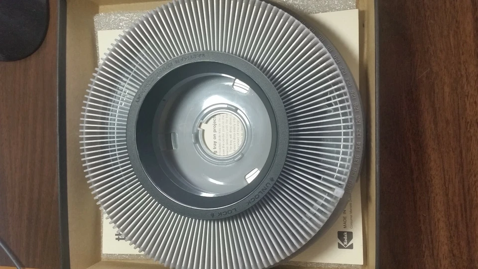 Kodak Carousel Transvue 140 Slide Tray New In Box, Old Stock - Image 3 of 4