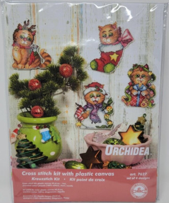 DMC Cross Stitch Kit with plastic Canvas ORCHIDEA Christmas Cats kittens