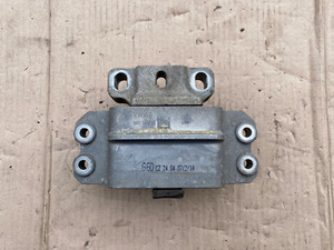 VW Golf V Motorhalter Getriebehalter 1K0199555L