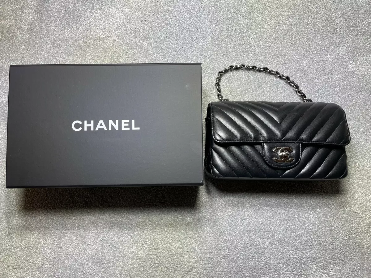 Pristine Chanel So Black Chevron Reissue Rectangular Mini 224 Flap Bag –  Boutique Patina