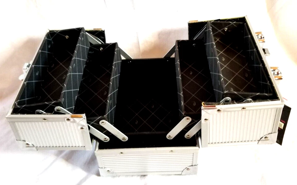 Estuche Tren Cosmético Maquillaje Caboodles con Cierre de Llave Nuevo Con Etiquetas Rock Star 992468 Foto 3 de 4