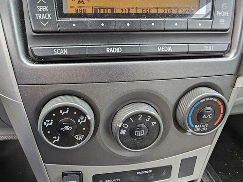 2009-2013 TOYOTA COROLLA TEMPERATURE CONTROL PANEL: LE MDOEL