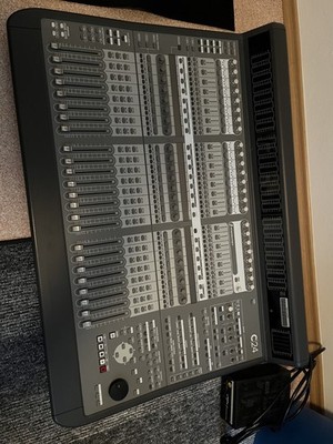 Digidesign AVID C|24   Pro Tools Control Surface
