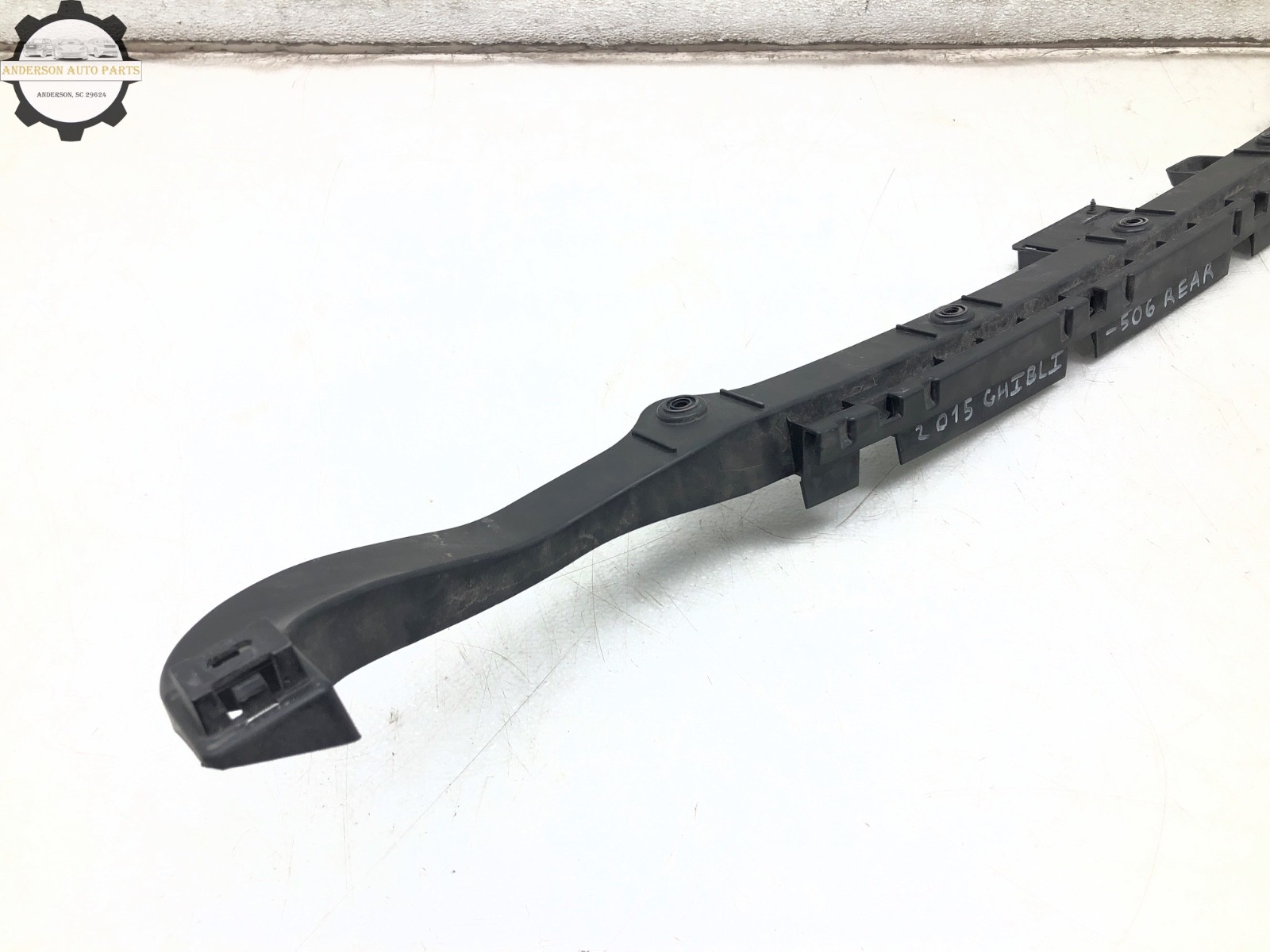 2014-2019 MASERATI GHIBLI CENTER REAR BUMPER SUPPORT MOUNT BRACKET OEM