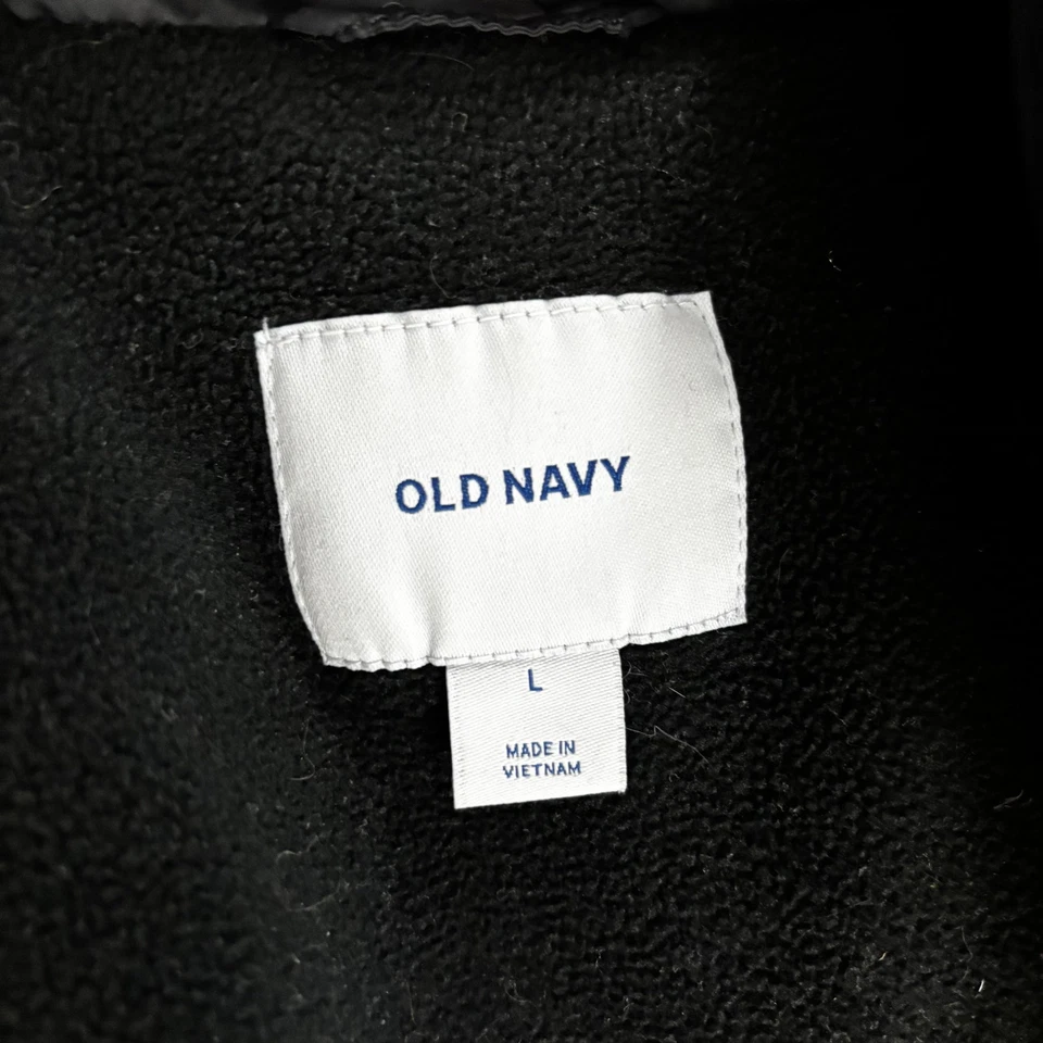 Chaleco acolchado Old Navy para mujer grande negro aislado cremallera forrado de lana cálido invierno Foto 4 de 4