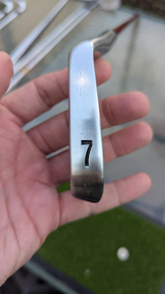 KZG Forged Left Handed Graphite Shaft 7 Iron -  mint - new grip - Image 2 of 4