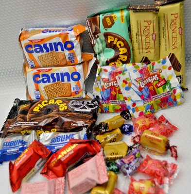 Favorite Peruvian Snacks Candies, Chocolates, Cookies (26 count)