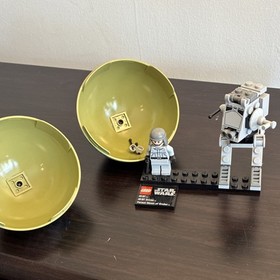 LEGO Star Wars AT-ST & Endor 9679 with AT-ST Driver Planet Set