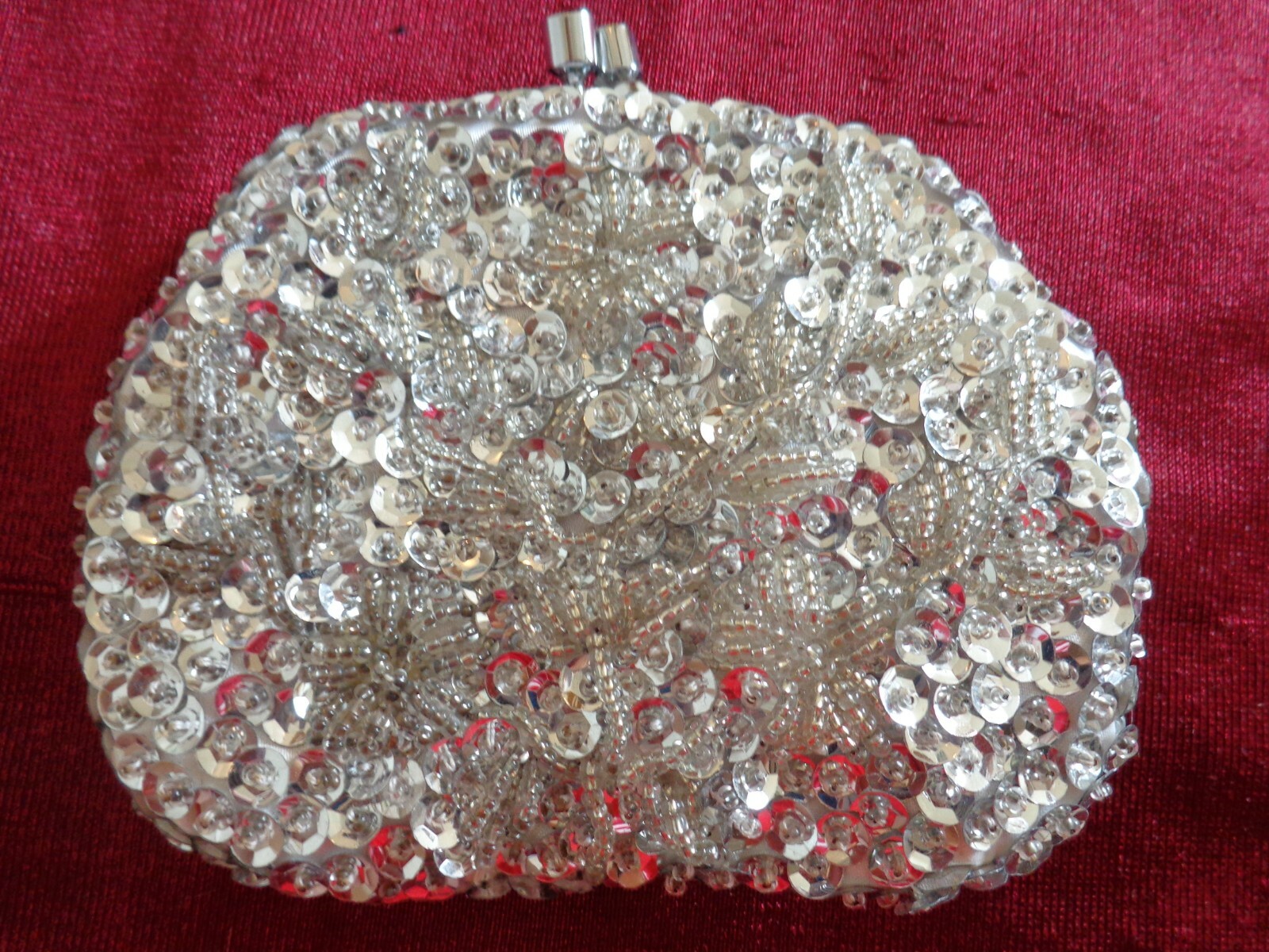 Beaded & Sequined Silver Clutch Purse with Coin P… - image 10