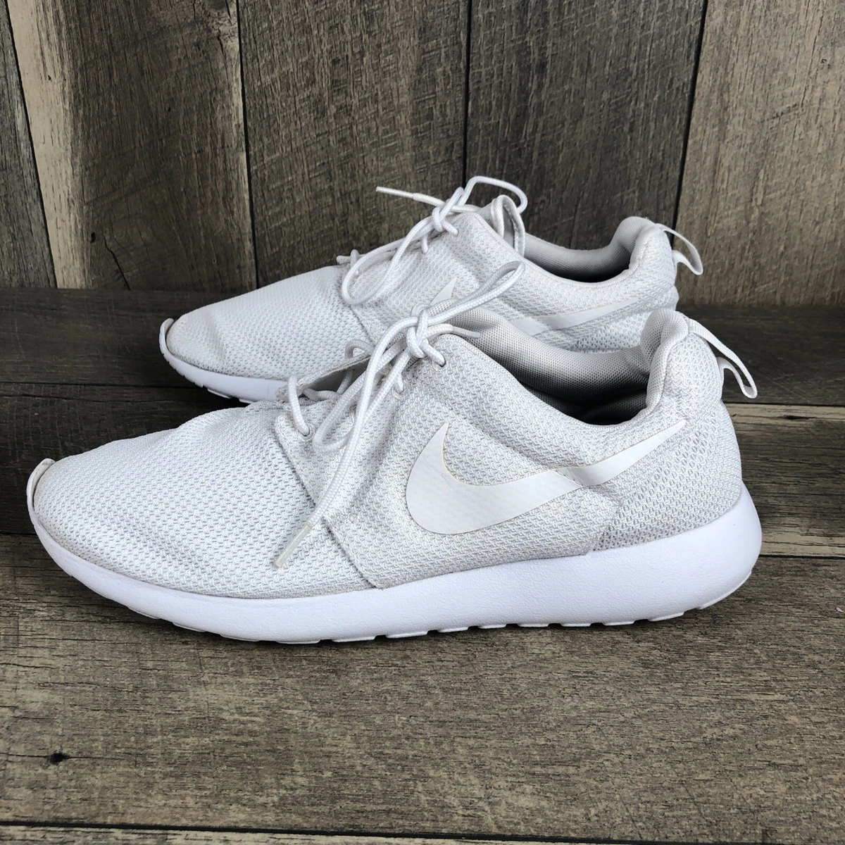 NIKE Roshe One Men s Size 11 White Athletic Running Shoes 511881 112