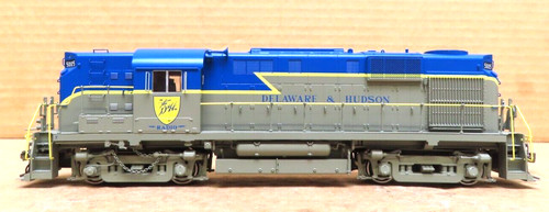 Rapido 31064 Delaware & Hudson Alco RS-11 (Lichtstreifenschema) #5005 HO | Zustand: New