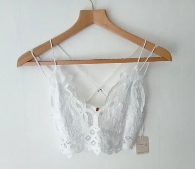 FREE PEOPLE 'Adella' White Crochet Lace 'Bralette' Lined bust Bra Top XS $38 - Image 1 of 4