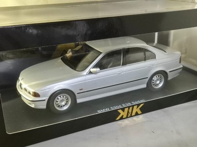KK SCALE MODELS KKDC181051 - BMW 530d E39 Sedan 1995 - silver 1/18 