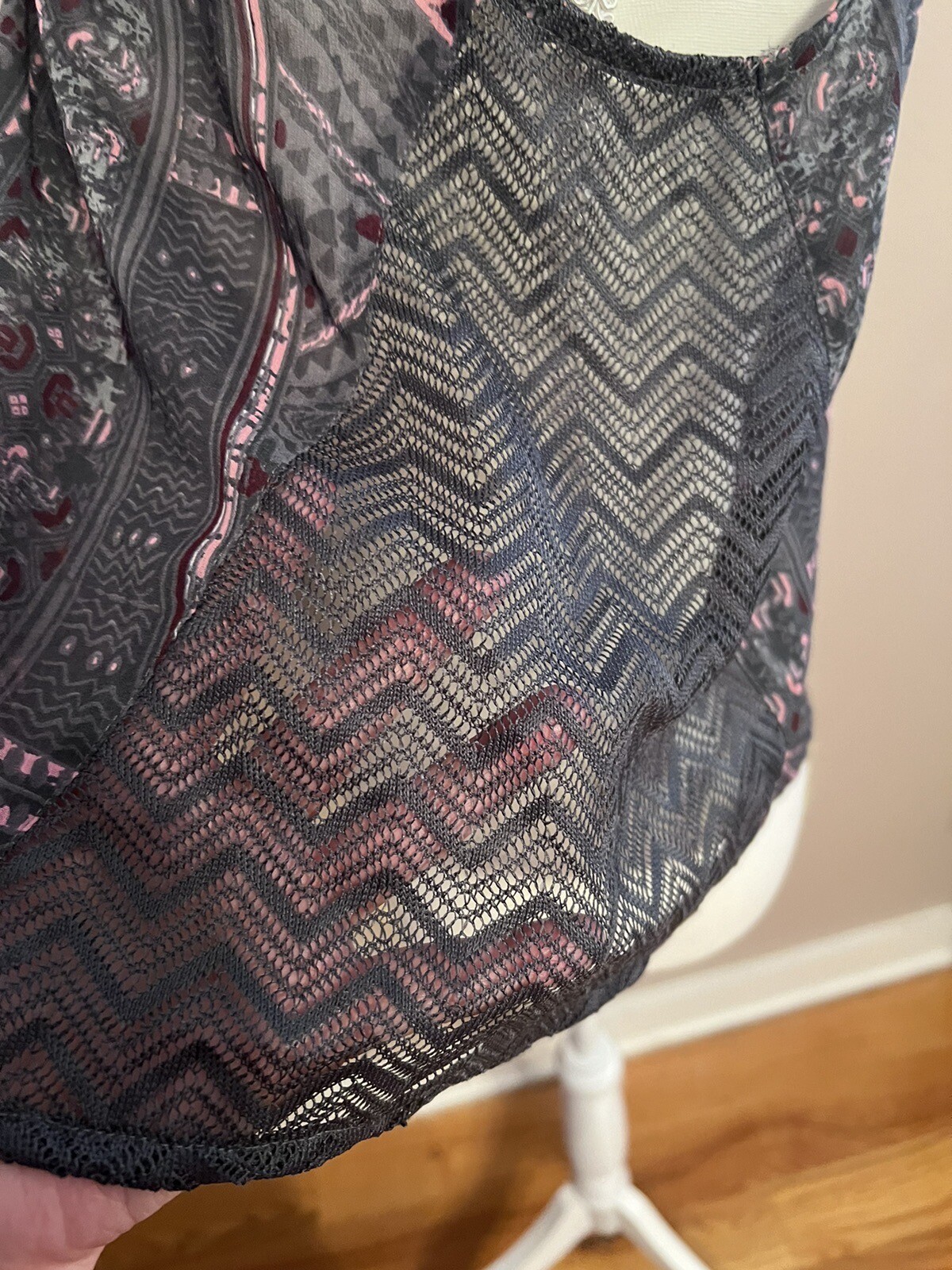 Picture 2 of 5