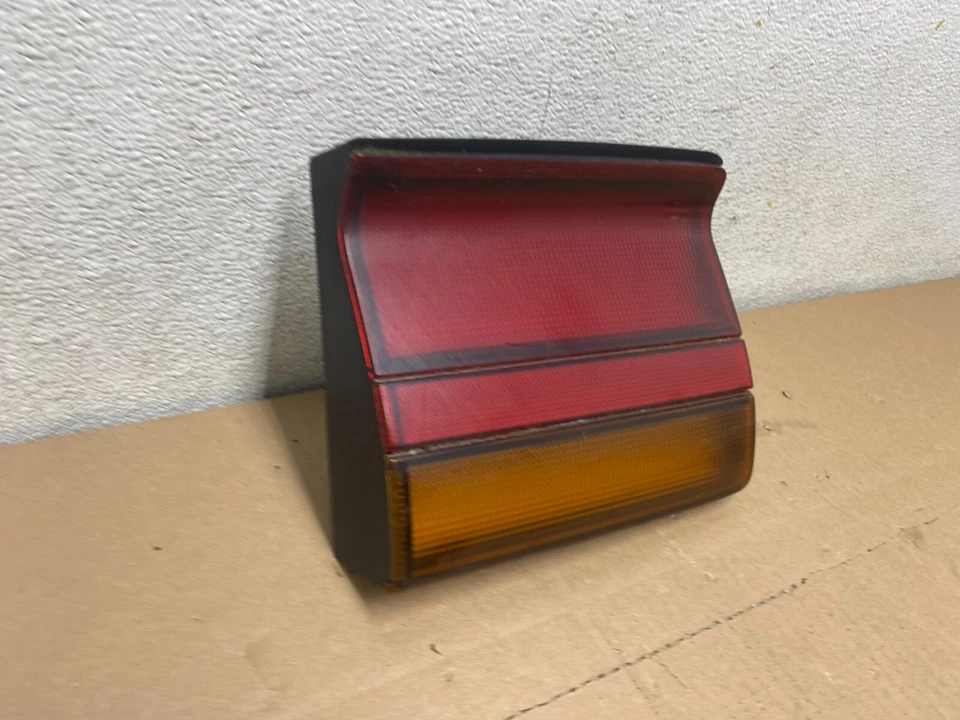 Luz trasera interior izquierda conductor Saturn SC1 SC2 1991-1996 serie S OEM i9510 DG Foto 3 de 4