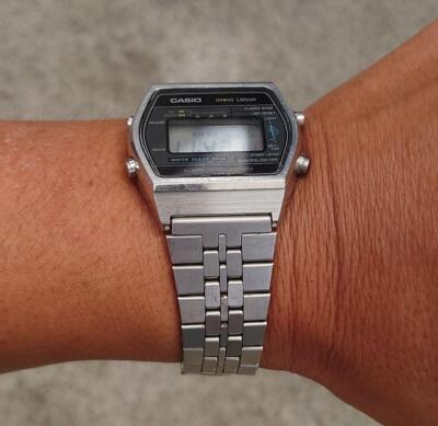 Vintage Casio W-250 Marlin Alarm Chronograph Men's Watch Vintage Casio W-250 Marlin Alarm Chronograph Men's Watch