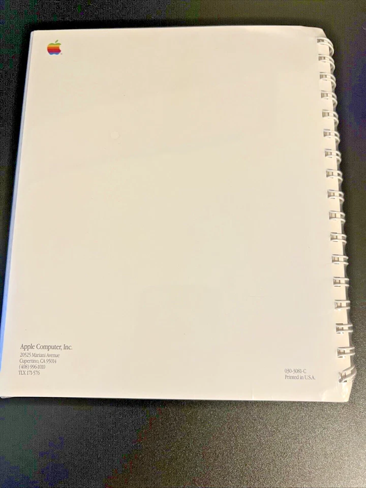 Apple HyperCard User's Guide 030-3081-C NEW IN SHRINK WRAP Sealed - Image 3 of 4