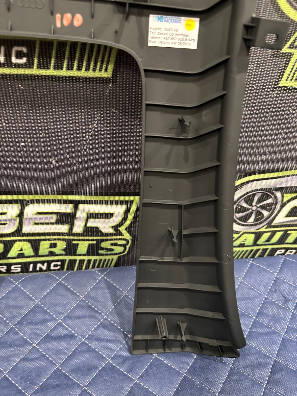 2018 AUDI R8 SPYDER STORAGE TRIM COVER OEM 4S7 867 925 A 6PS 4S7867925