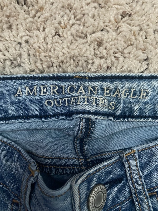 American Eagle Outfitters Women's Super Stretch Jegging Jeans Light Wash Blue