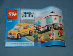 CITY, CAR & CARAVAN SET 4435 - LEGO - 2012 - USED W/ MANUAL & BOX