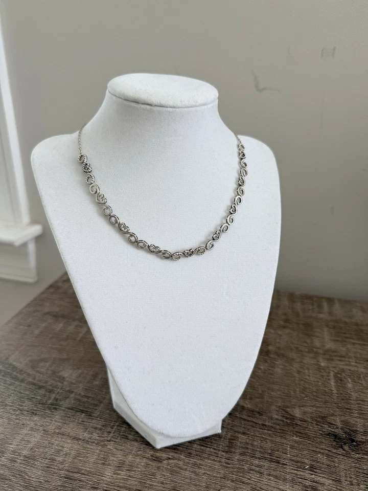 Nuevo En Caja Pandora Corazón Remolinos Gargantilla Circonita cúbica y SS 15" Ajustable Plata