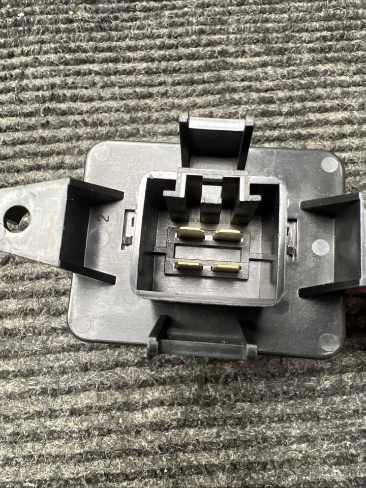 Resistencia de motor soplador HVAC Dorman 973-157 se adapta a modelos Chrysler Dodge Volkswagen Foto 4 de 4