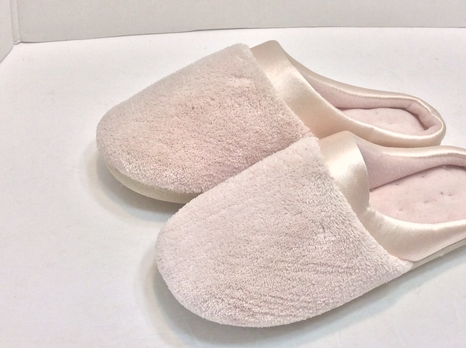 ISOTONER Pink Slide On Mules Women’s Slippers Size 7.5/8 eBay