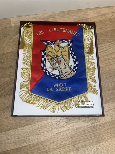 ANCIEN FANION RALLYES DES RÉSERVES 2 EME RÉGION MILITAIRE PAS MÉDAILLE