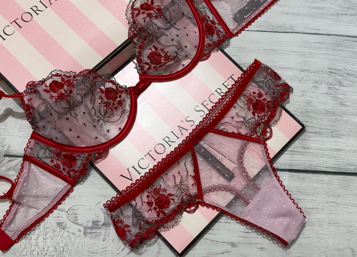 Columbus Ohio Victorias Secret Retail Store Offers a Wide Selection of