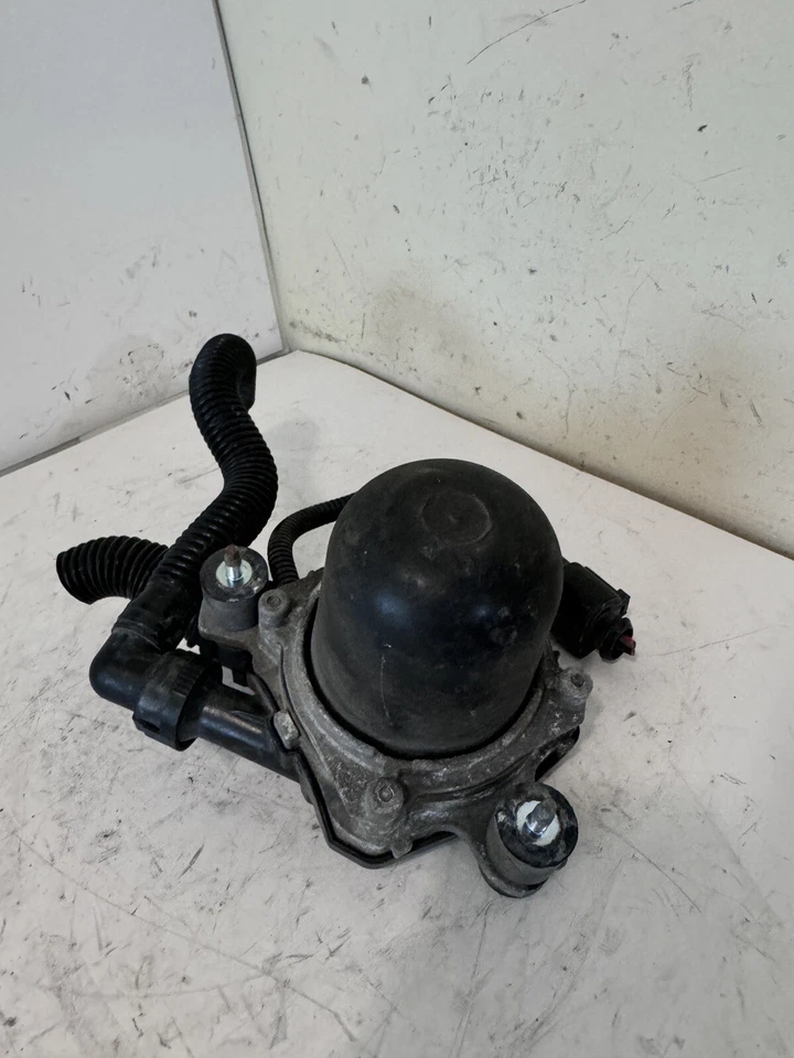 Bomba de inyección de aire híbrida Porsche Cayenne 2014 OEM 07K959253A Foto 3 de 4