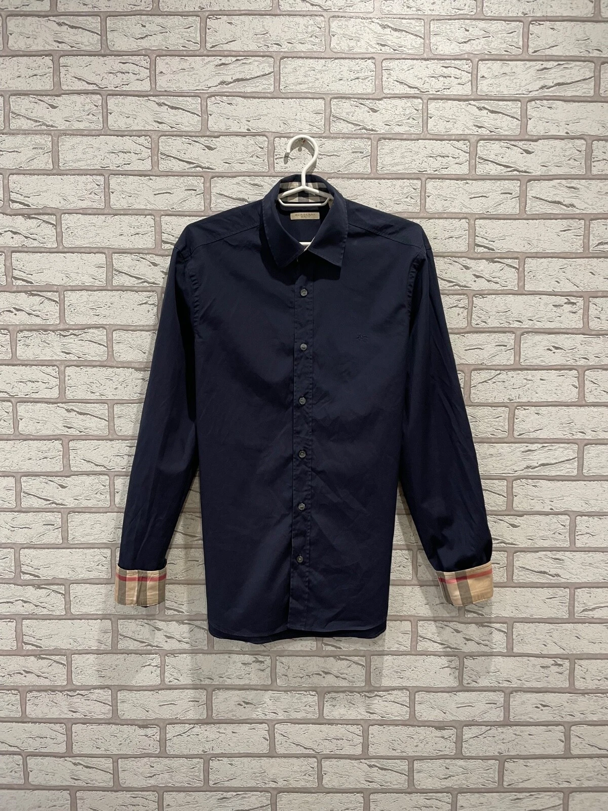 Camicia uomo Burberry Brit con bottoni a quadri e polsino blu navy taglia M