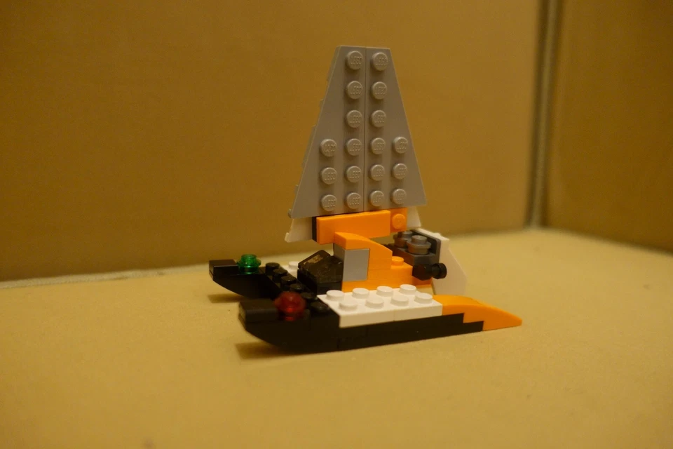 LEGO Creator 31028 Sea Plane, photo 4 of 5