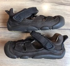 Sz 4W STRIDE RITE "Skip" Boys or Girls Brown Closed Toe Leather Sandals EUC
