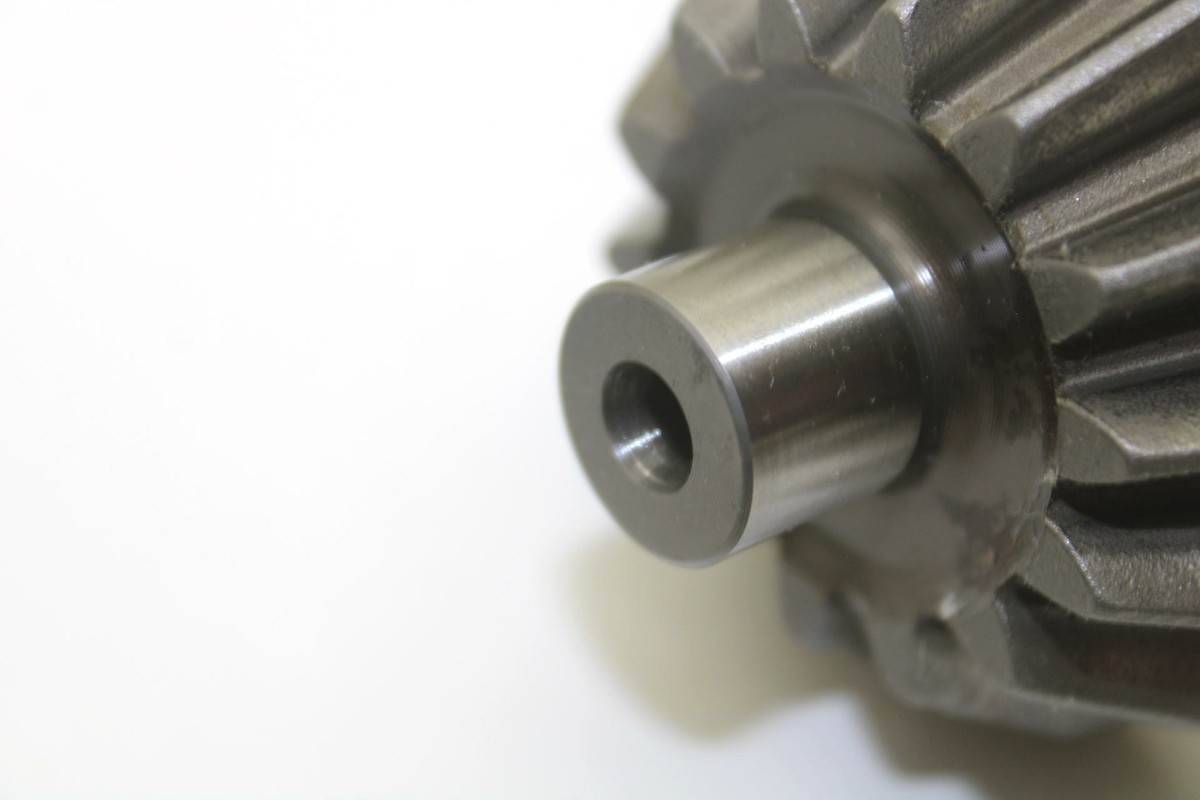 Polaris OEM Front Differential Final Drive Input Shaft 3233726  