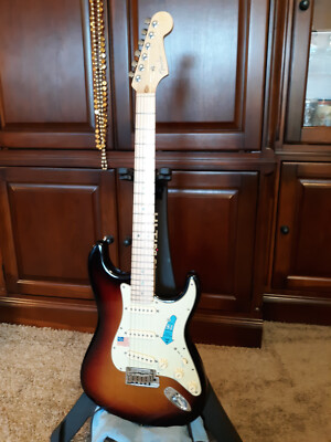 2008 Fender American Deluxe Stratocaster Maple neck 3 color sunburst fac G2U