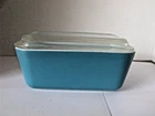 VTG PYREX 0502 Turquoise Blue Rectangular Refrigerator Dish 1.5 PT  7" With Lid