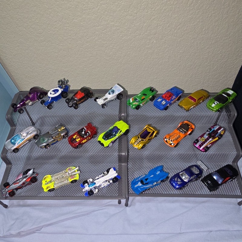 2000's Hot Wheels Diecast Car Lot Multicolor Assorted Lot