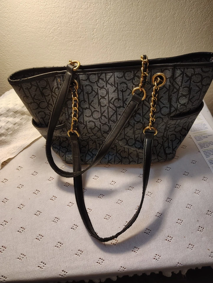 Calvin Klein Chain Tote Bag CK Logo 10 Pockets Organize Tote Black Gray 2 Handle - Image 3 of 4