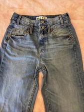 Daze Jeans 26 Waist, 30-31 Inch Inseam Ladies Flare/wide Leg. Approx Size 7 Samp