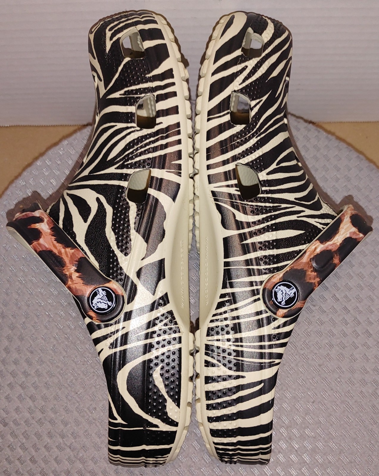 Crocs Classic Zebra Pattern With Leopard Strap Si… - image 5