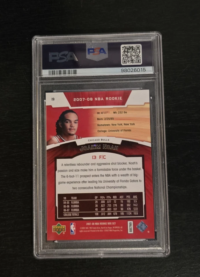 2007-08 Upper Deck NBA Rookie - Joakim Noah #19 (RC) PSA 10 Foto 2 de 2