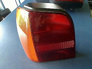 Heckleuchte Links VW 6N0945095 6 N/6 KV Polo 16V