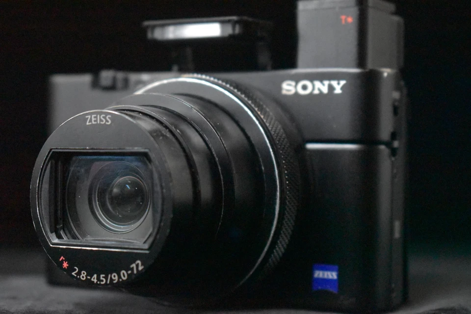 [US Duty Paid] Sony Cyber-Shot DSC-RX100M7 VII Mark 7 Digital Camera 8276