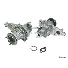 One New AISIN Engine Water Pump WPT110 1610049837 for Lexus for Toyota