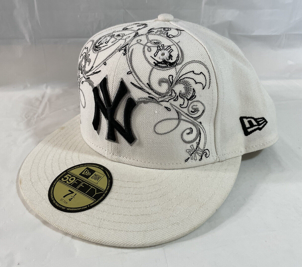 Gorras New Era 59Fifty MLB Basic New York Yankees Cap Scarlet/ White