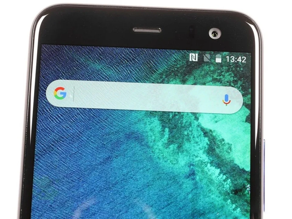 HTC U11 Life Mobile Phone Original Unlocked 5.2 Inch 4G LTE 3GB RAM 32GB ROM - Image 4 of 4