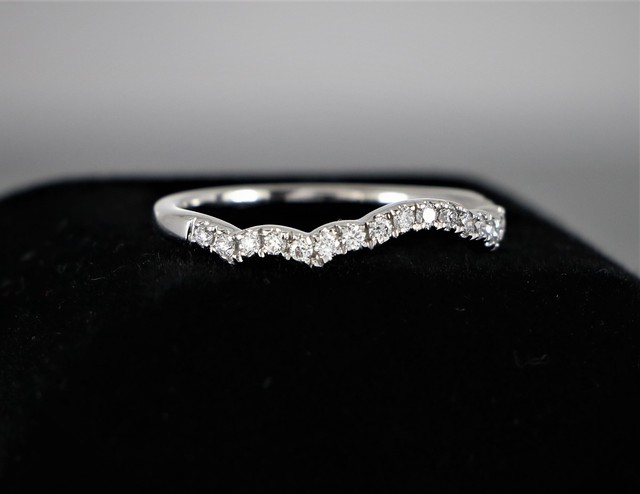 krn 925 ring with diamonds