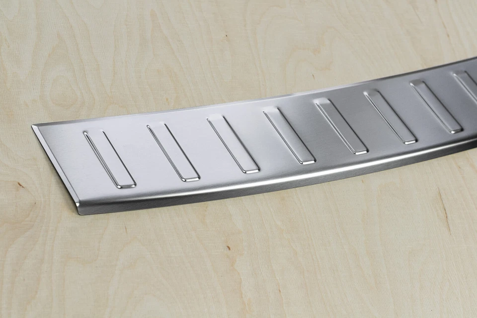 Protector de borde de carga de acero inoxidable adecuado para Renault Laguna 3 Grandtour 2007-2015 - Imagen 3 de 4