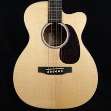 Guitarra eléctrica acústica Martin 000C Junior E tapa de abeto sólido Sapele