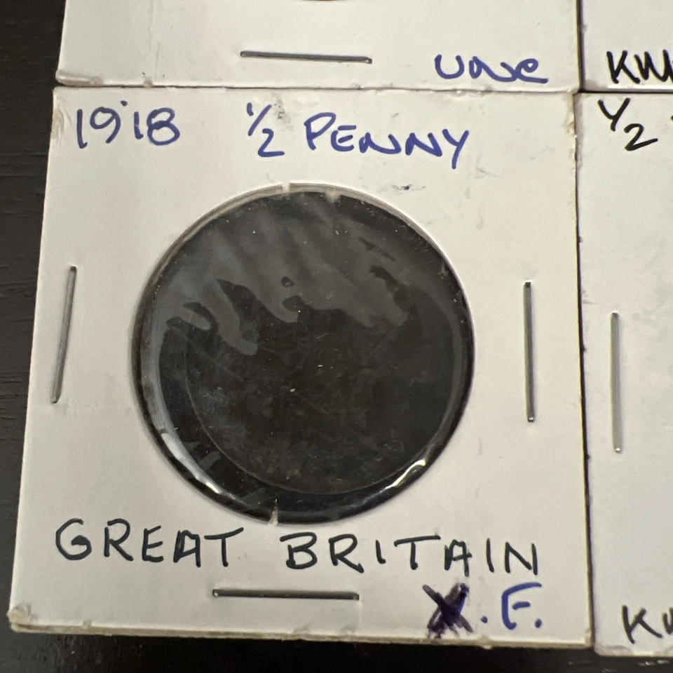 Lote de cuatro medio centavo británico: 1918, 1928, 1938, 1948 en 2 X 2 tarjetas Foto 4 de 4